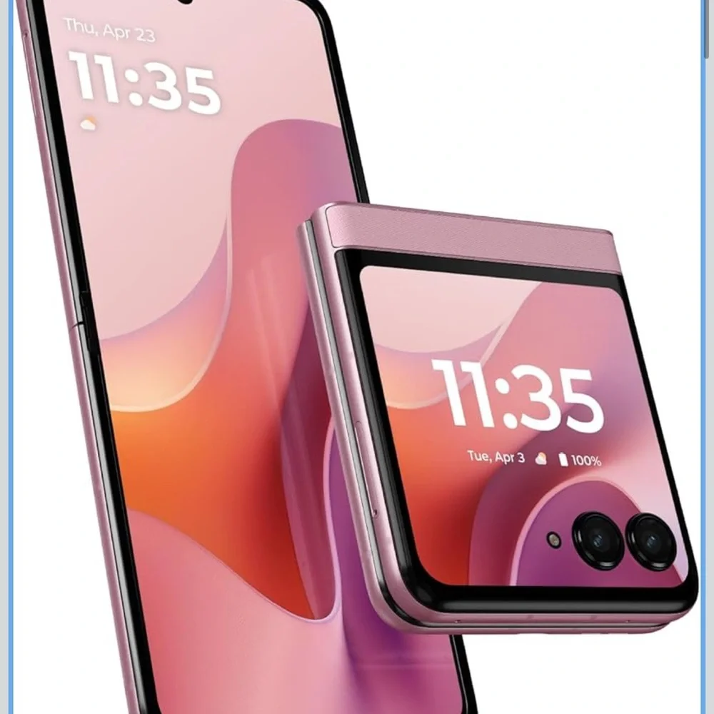 Motorola Stylish Pink Flip Phone
